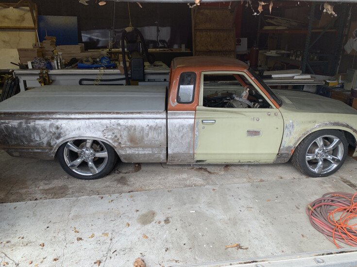 Thumbnail Photo undefined for New 1975 Datsun 620